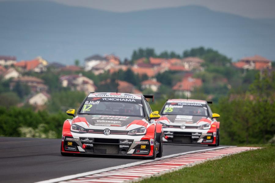 Volkswagen Golf GTI TCR (Typ 5G) 2018 года  (фото 35 из 39)